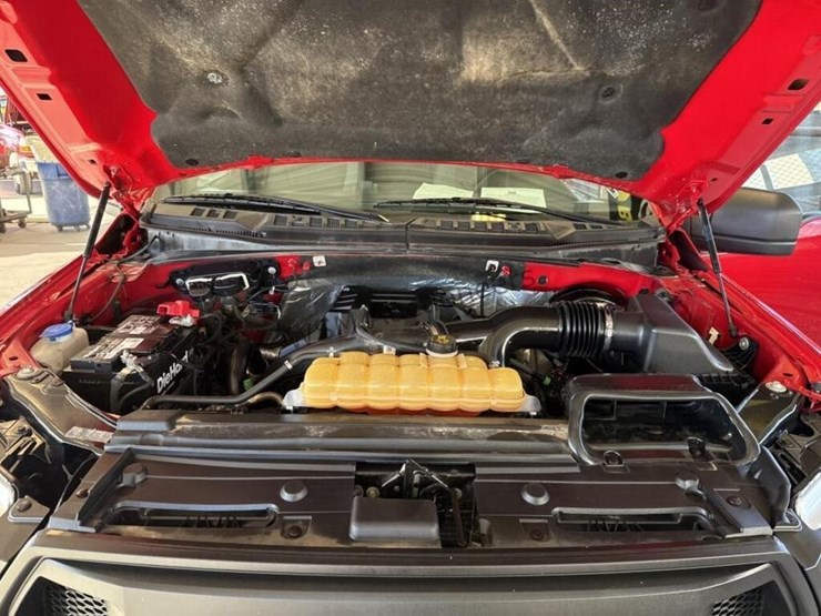 2017-ford-f150-image-11