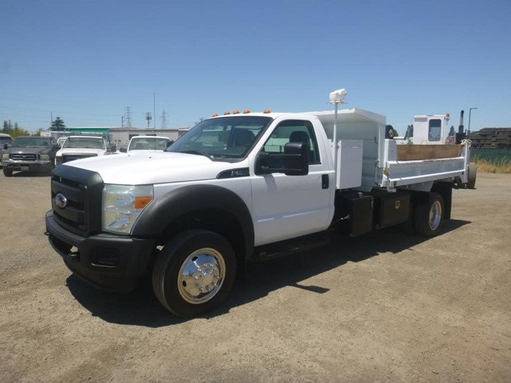 2011-ford-f550-image-1