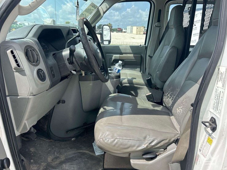2021-mercedes-benz-sprinter-4500-image-17