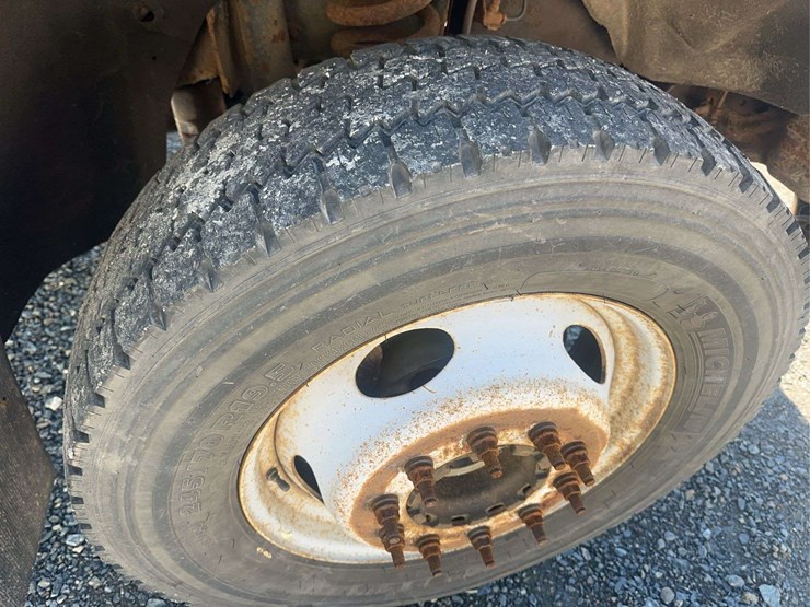 2012-ford-f550-image-12