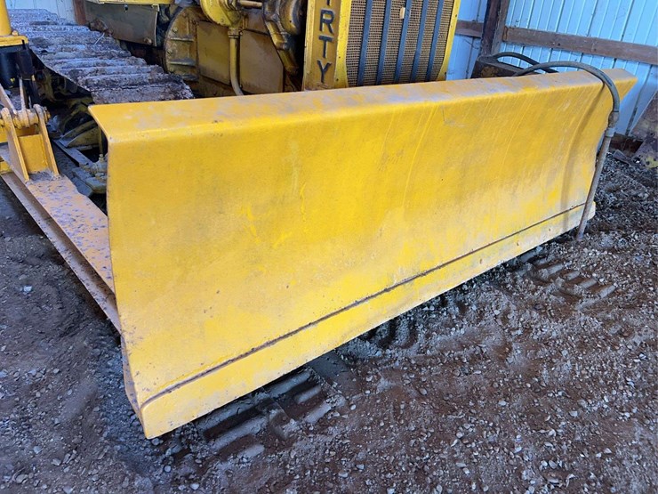caterpillar-thirty-image-9