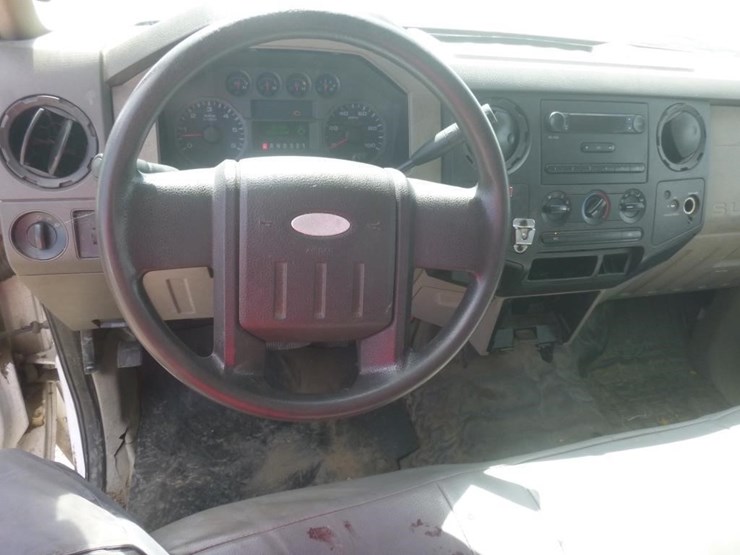 2008-ford-f350-image-13
