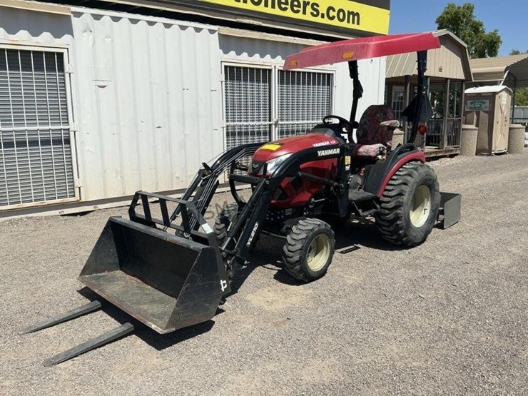 yanmar-sa424-loader-tractor-image-2