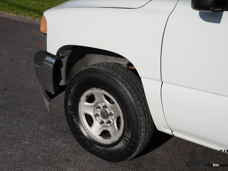 2002-gmc-sierra-1500-image-12