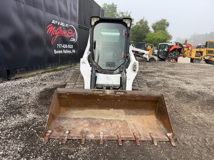 2019-bobcat-t740-image-7
