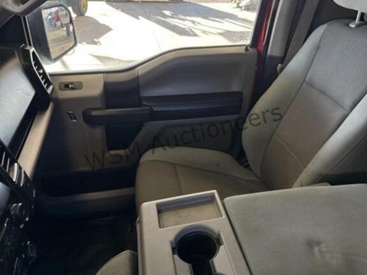 2017-ford-f150-image-21