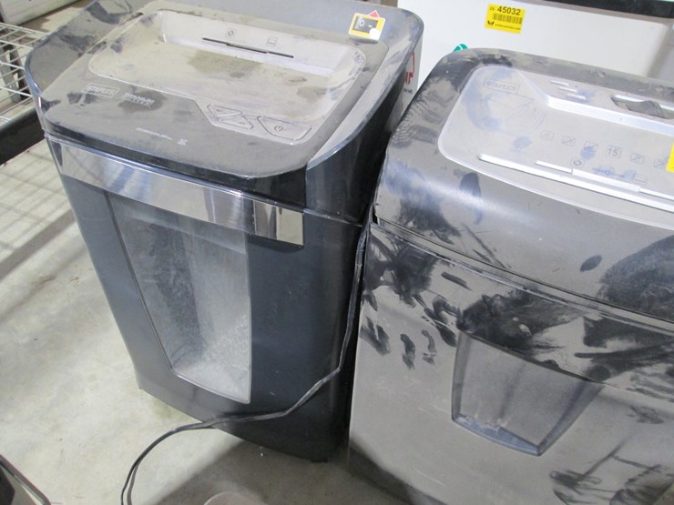 #45044-•-lot-of-(2)-staples-paper-shredder-inv#45044-image-5