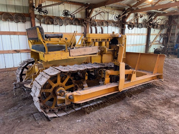 caterpillar-thirty-image-3
