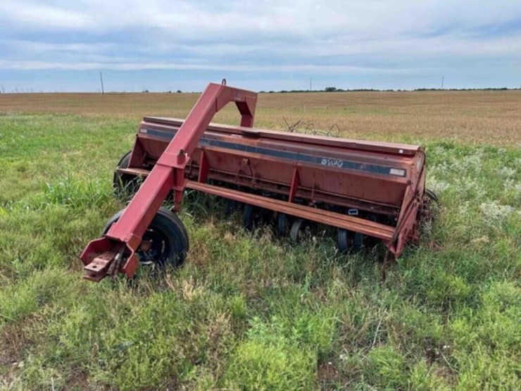 case-ih-5100-image-1