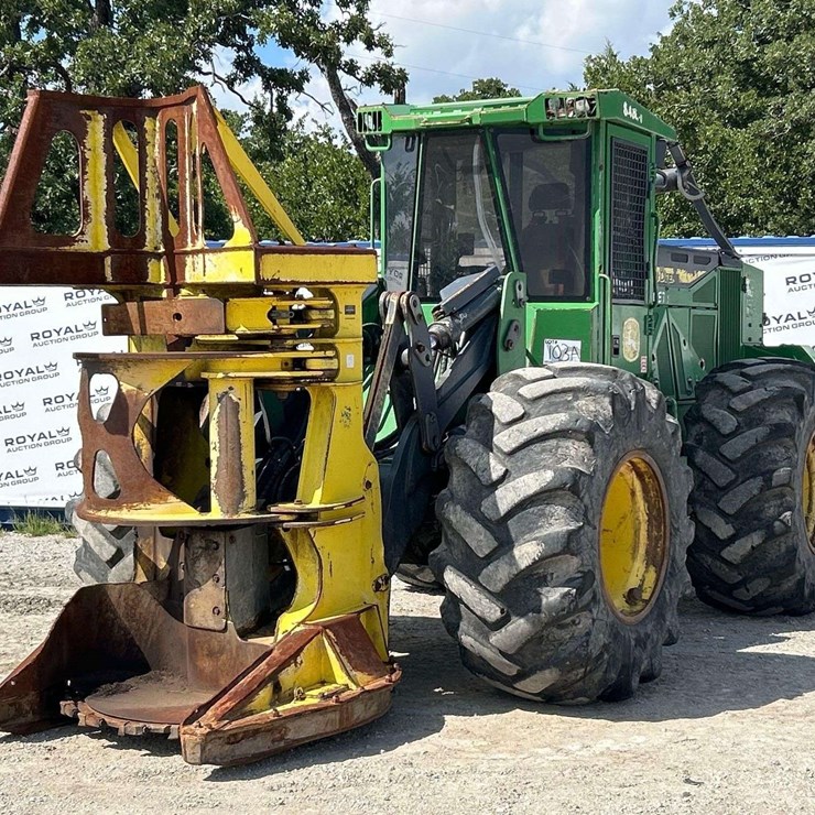 2021 DEERE 843L