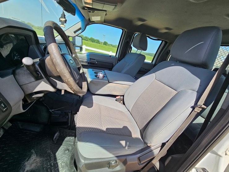 2011-ford-f350-image-33