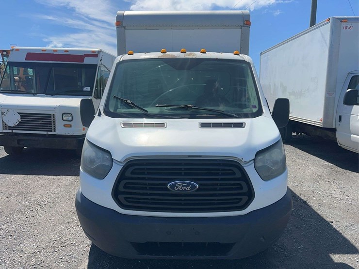 2015-ford-transit-image-2