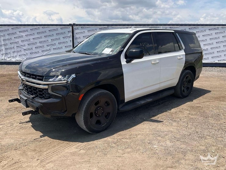 2021-chevrolet-tahoe-image-5