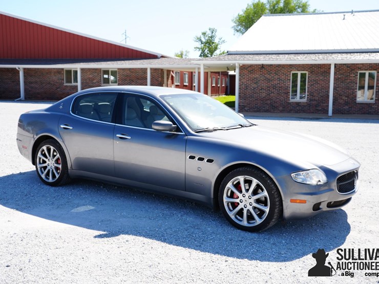 run-#43---2005-maserati-quattroporta-sedan-image-3