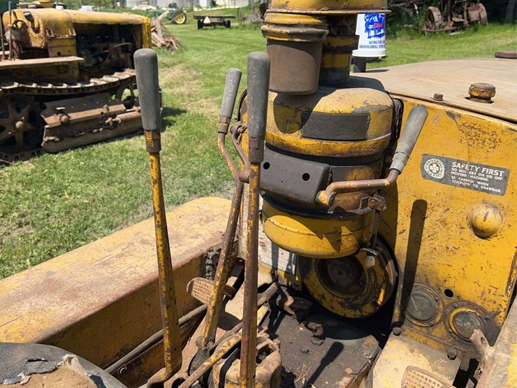 caterpillar-d2-image-22