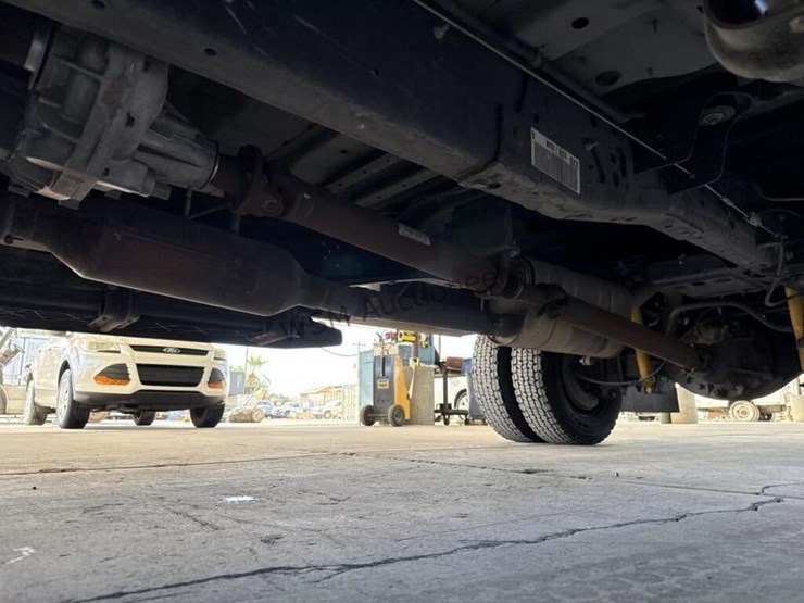 2015-ford-f450-image-32