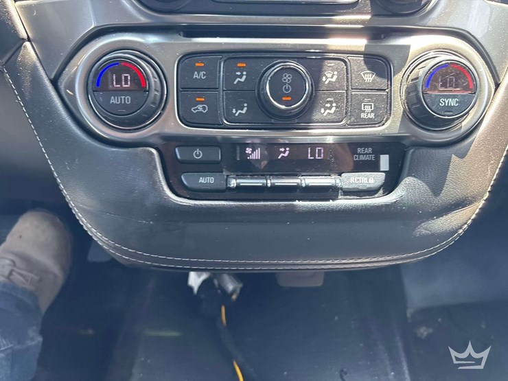 2019-chevrolet-tahoe-image-12