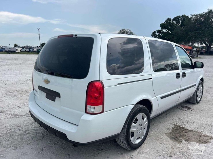 2008-chevrolet-uplander-image-3