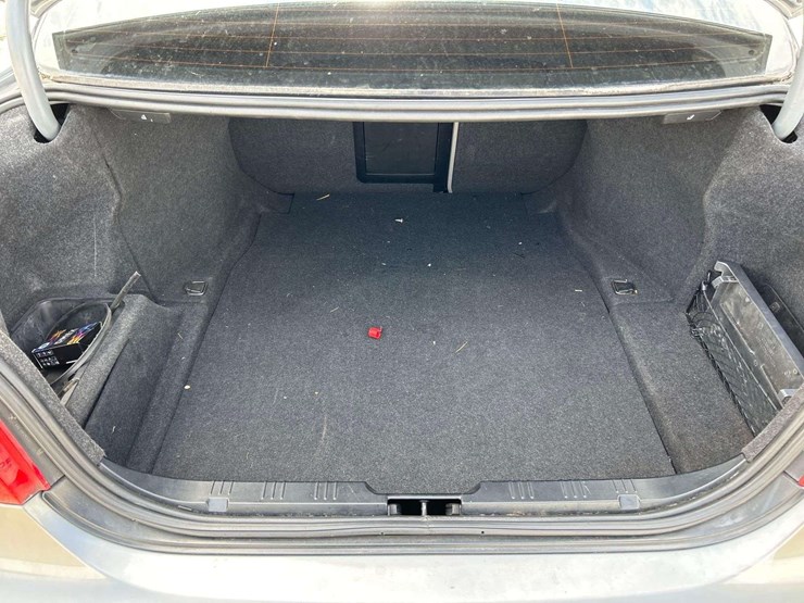 2005-bmw-545i-sedan-image-25