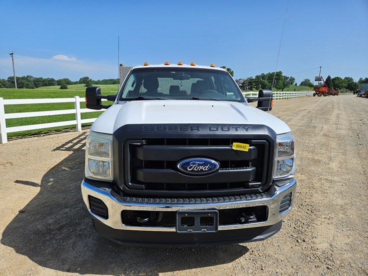 2011-ford-f350-image-8