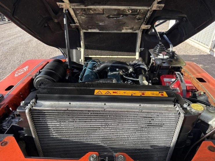 kubota-r420s-image-19