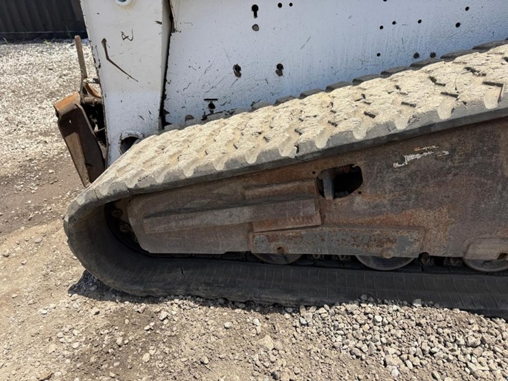 bobcat-t300-image-17