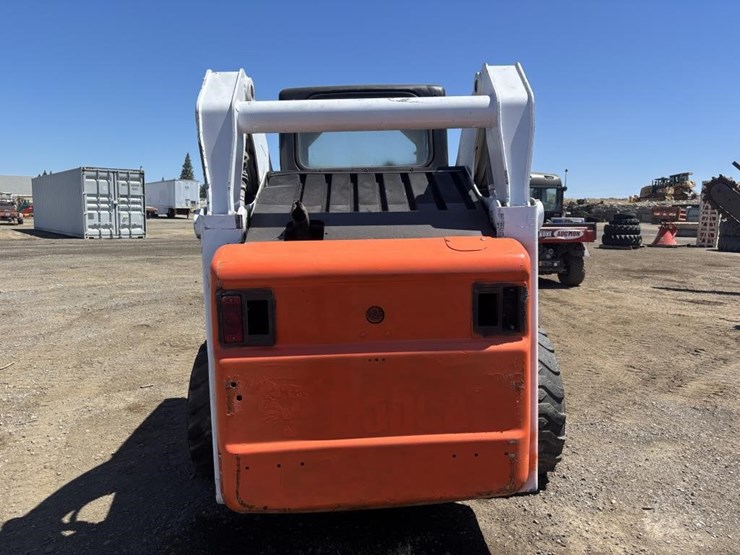 2002-bobcat-s250-image-8