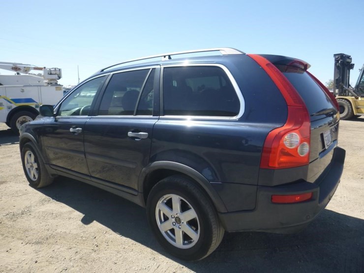 2004-volvo-xc90-image-4