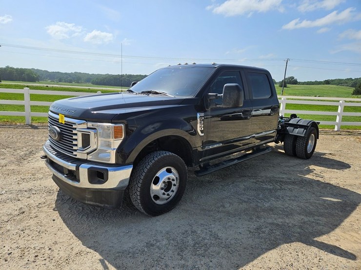 2021-ford-f350-image-1