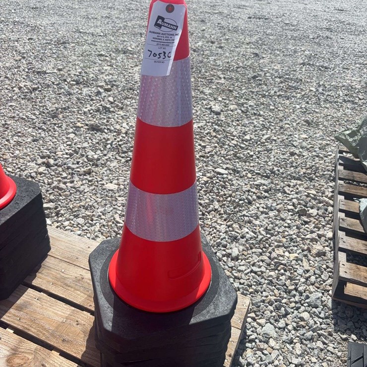 Traffic Safety Cone with Heavy Duty Rubber Base