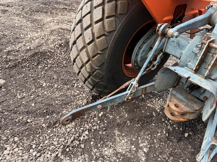kubota-l235-image-12