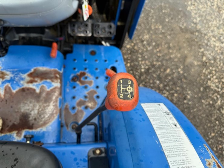 new-holland-workmaster-40-image-26