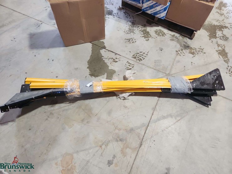 pallet-of-misc.-automotive-parts/accessories-image-10