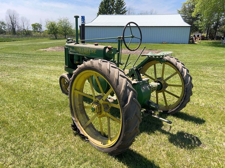 john-deere-b-image-5