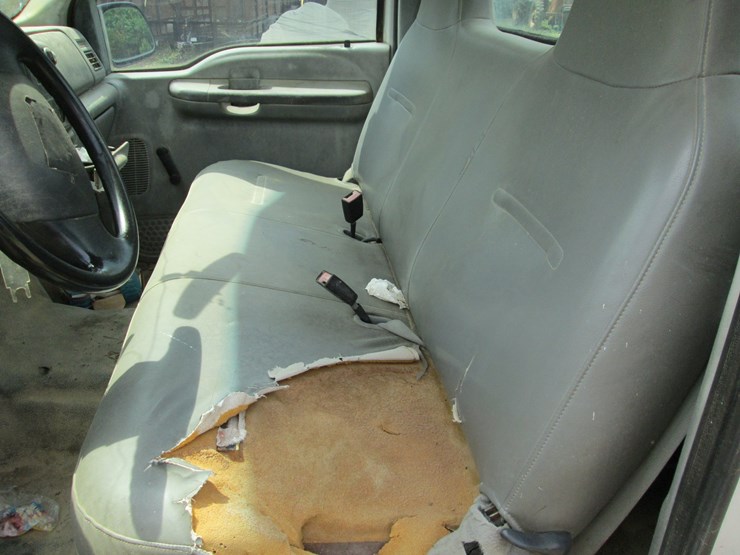 2004-ford-f250-image-24