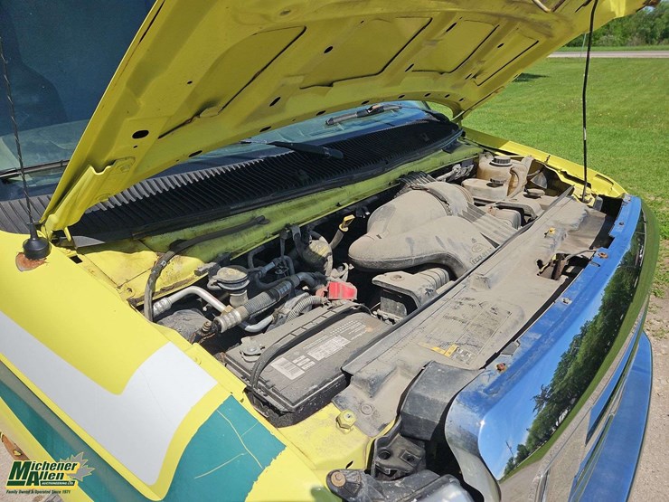 2010-ford-cargo-image-28