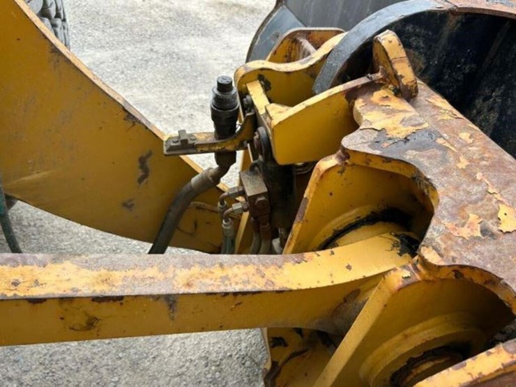 2016-caterpillar-938k-image-49