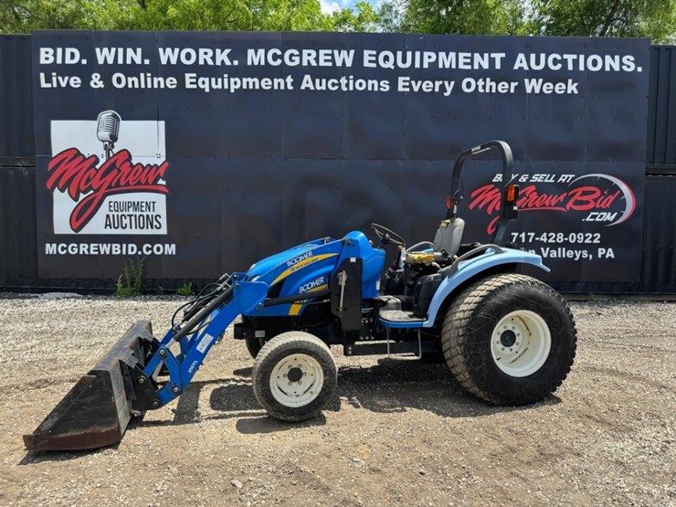 new-holland-boomer-3040-image-1
