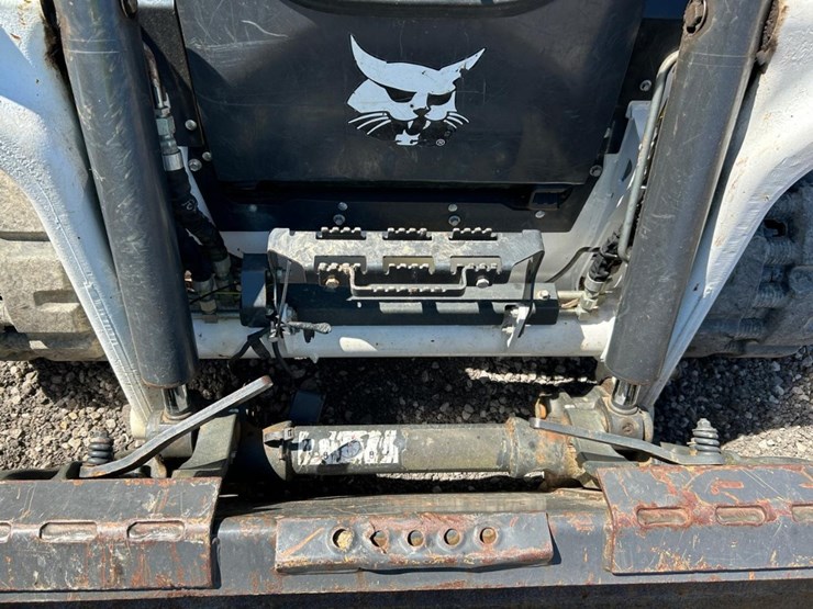 2021-bobcat-t64-image-10