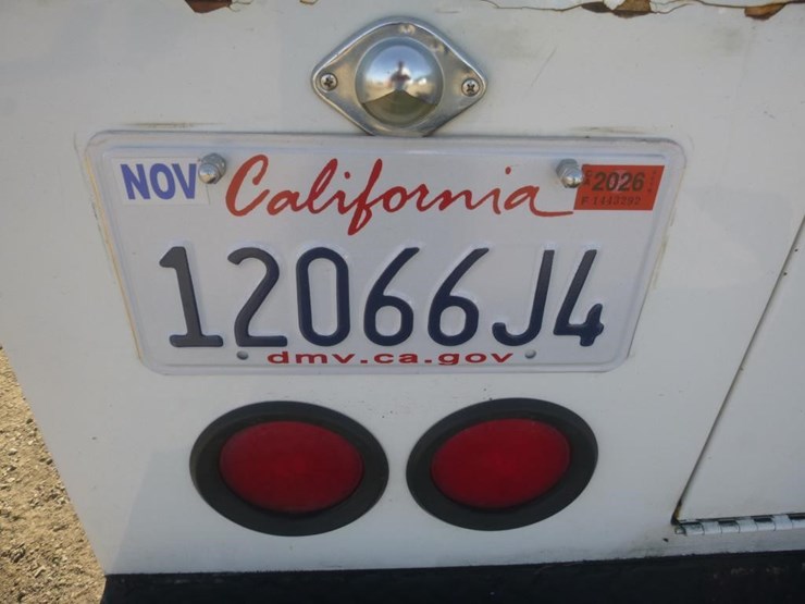 2012-ford-f550-image-33