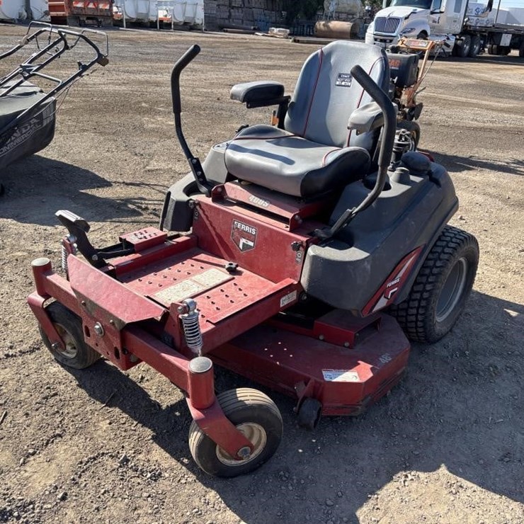 2017 Ferris 400S Zero Turn Mower