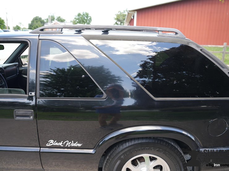 1999-chevrolet-blazer-image-18
