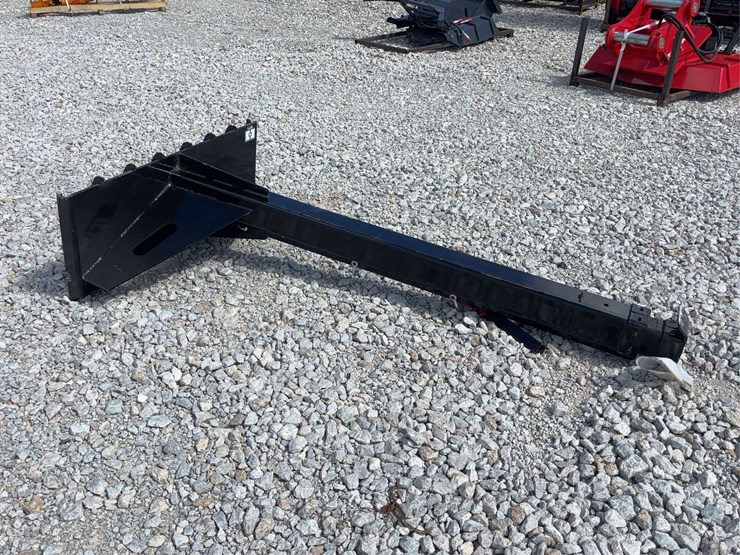 giy-model-stb47-skid-steer-telescopic-boom-attachment-image-1