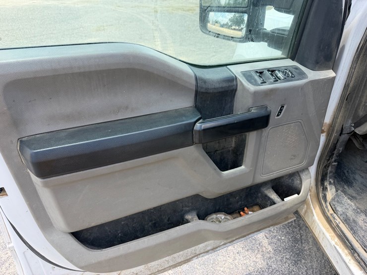 2019-ford-f250-image-12