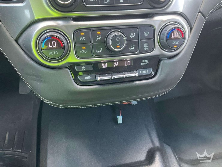 2020-chevrolet-tahoe-image-17