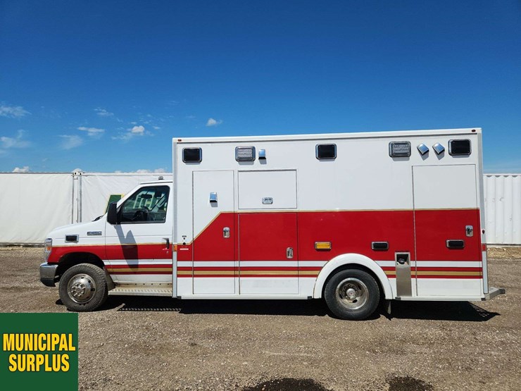 2017-ford-e450-image-6
