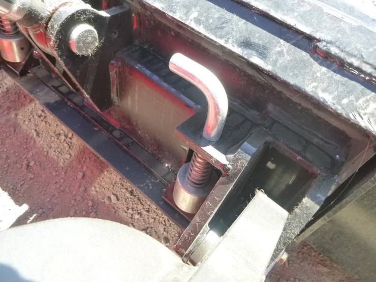 2026-sdlool-323tz-skid-steer-loader-image-9