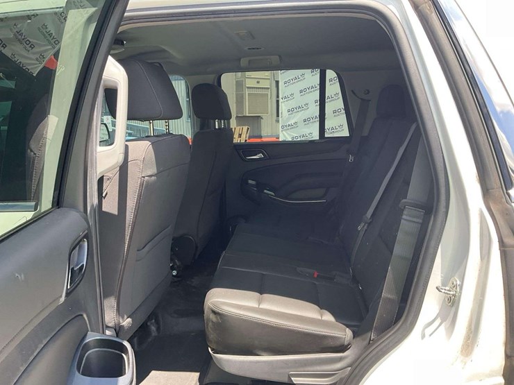 2020-chevrolet-tahoe-image-18