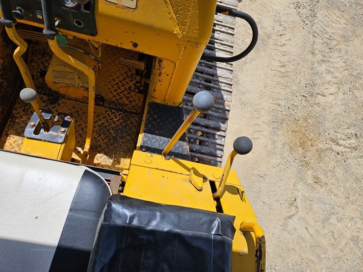 deere-350b-image-35