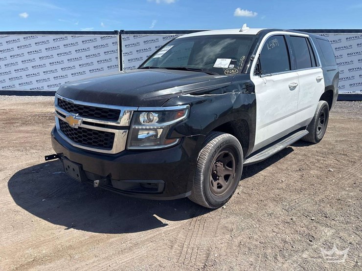 2018-chevrolet-tahoe-image-1